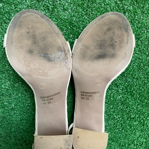 Fashion Nova Heels 👠 - Picture 3 of 5